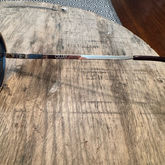 Quay High Key Sunglasses - Picture 5 of 8